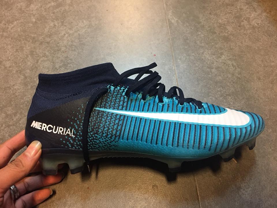 Nike top superfly ice